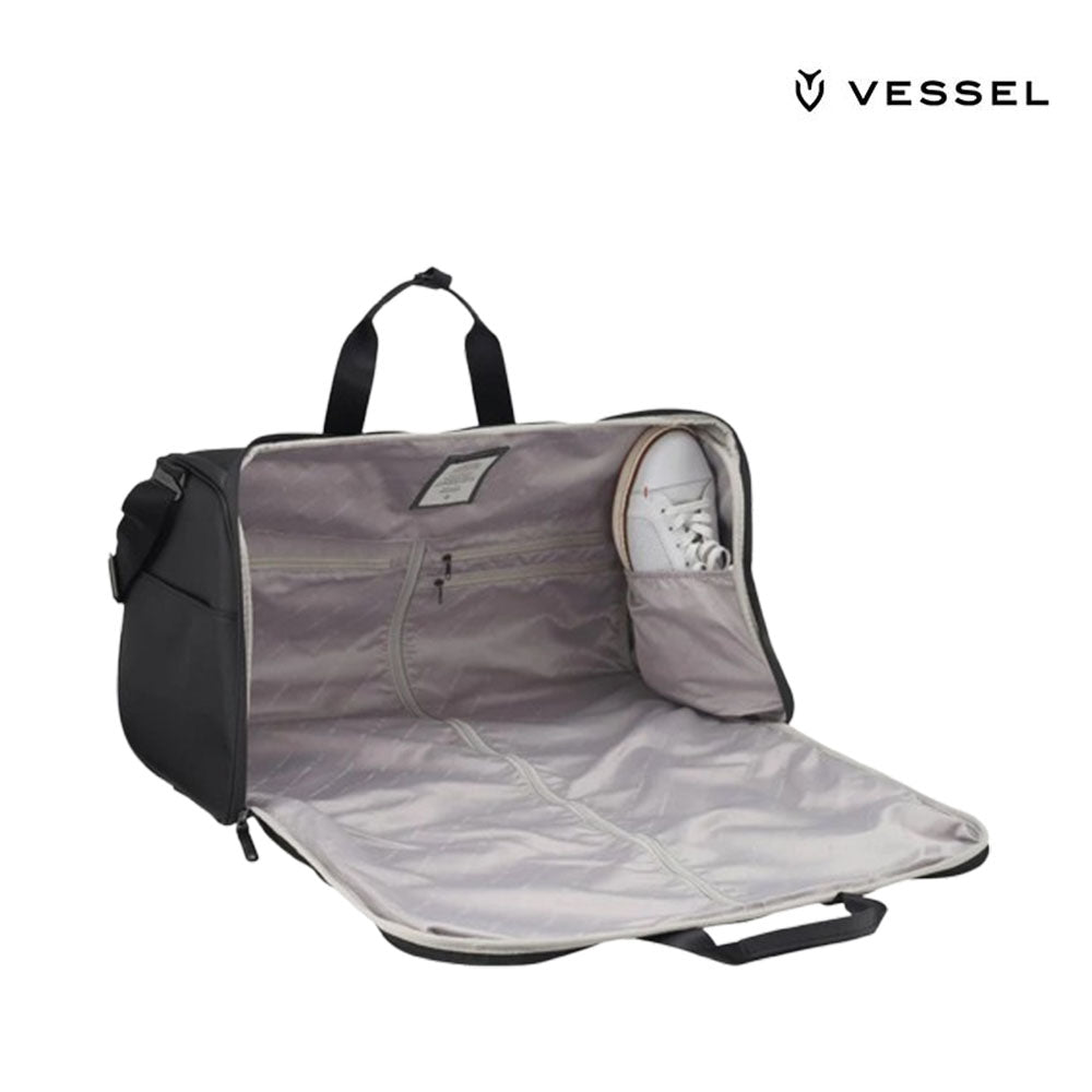 VESSEL BAG 3101120-10 SIGNATURE GARMENT DUFFEL PEBBLED BLACK